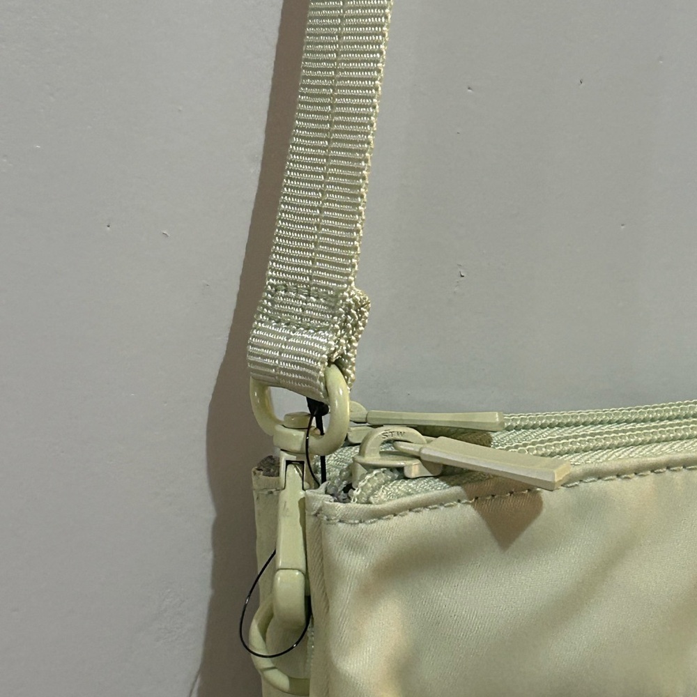 Hedgren Women’s Helm Opaline Green Nylon Crossbody NWTS - Picture 11 of 12
